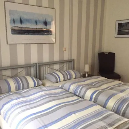 Апартаменты Ferienwohnung Budenbender Зиген